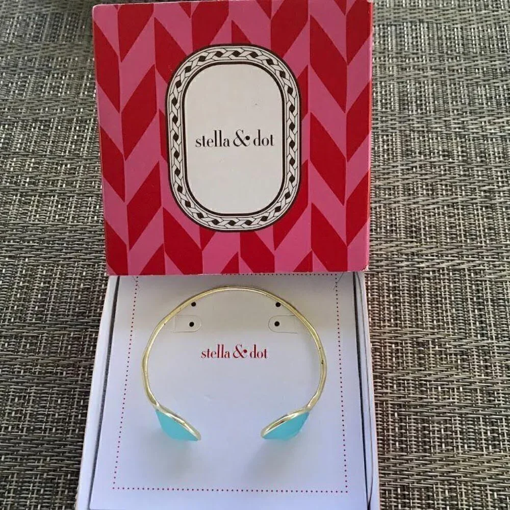 💜 Stella & Dot Aqua Serenity Stone Cuff Bracelet